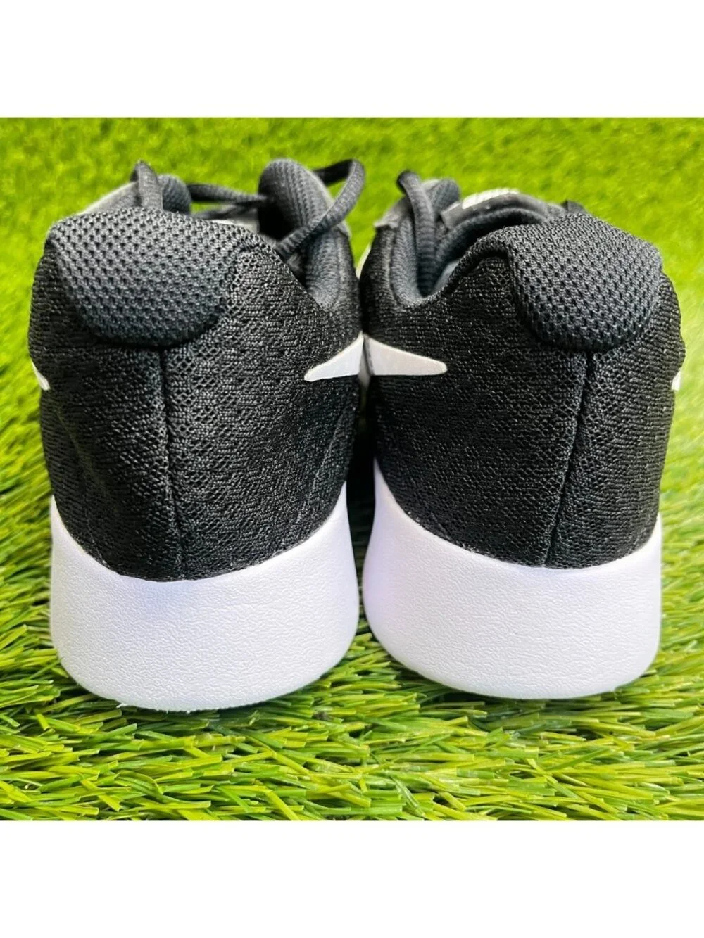 Nike Tanjun Womens Size 7.5 Black White Athletic Running Walking Shoes Sneakers